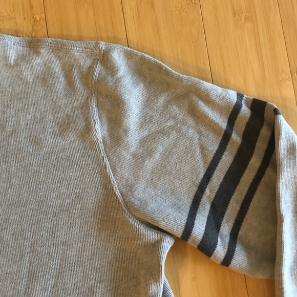 Banana Republic Mens Pullover - Picture 3 of 4